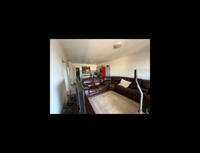 3 BEDROOM TOWNHOUSE FOR SALE IN ALBERTSDAL